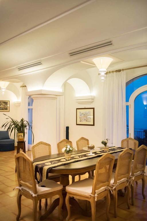 Villa De Rosa Positano Bagian luar foto