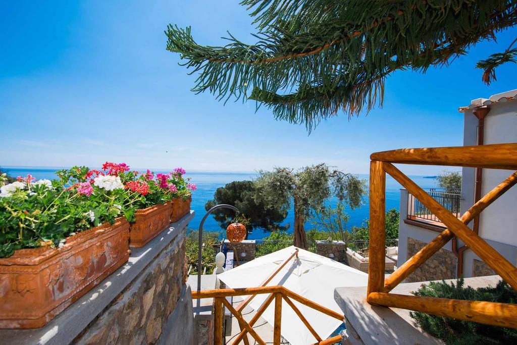 Villa De Rosa Positano Bagian luar foto